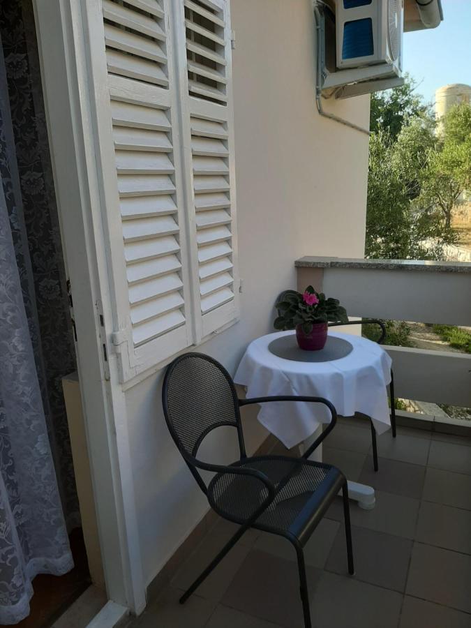 Apartments And Rooms Ljubica Lun  Zewnętrze zdjęcie