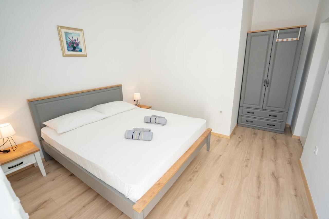 Apartments And Rooms Ljubica Lun  Zewnętrze zdjęcie